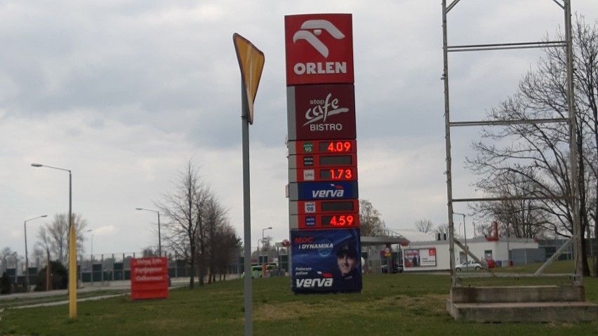 Orlen, ul. Powstańców Warszawskich...