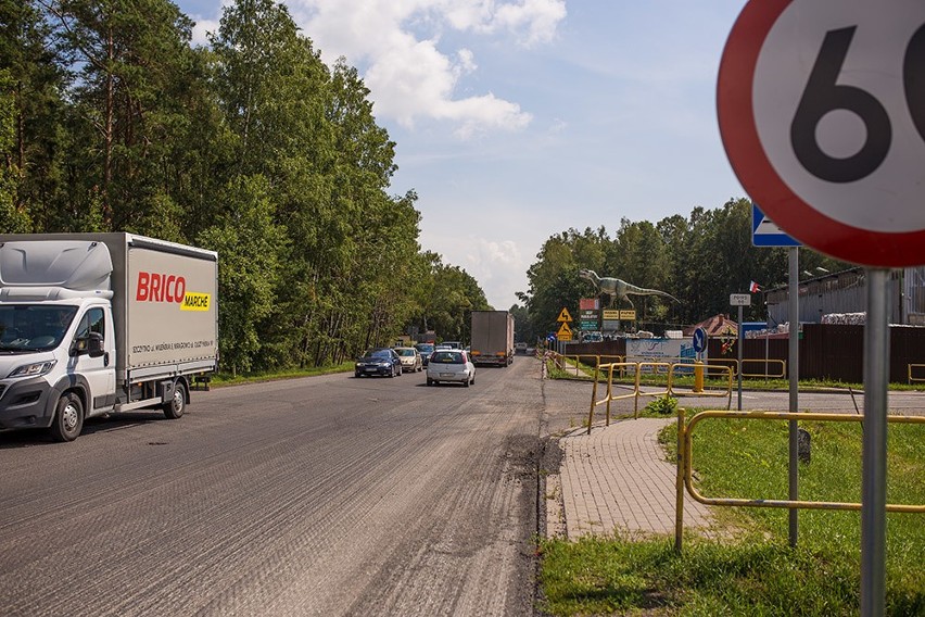 Remont DK 53 w Łodziskach i duże korki! Zalecamy objazd