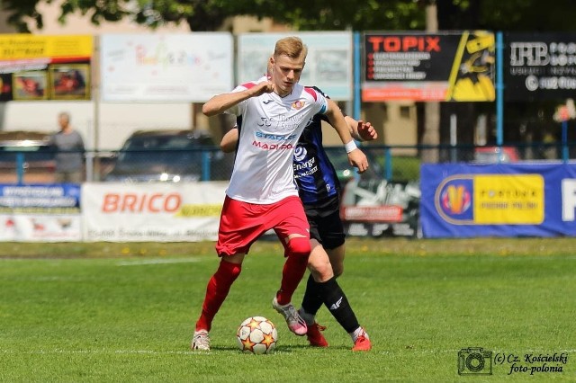 Kacper Nowak jest drugim najlepszym strzelcem Polonii Środa Wlkp., która walczy o awans do drugiej ligi. Od początku rundy wiosennej strzelił sześć bramek.