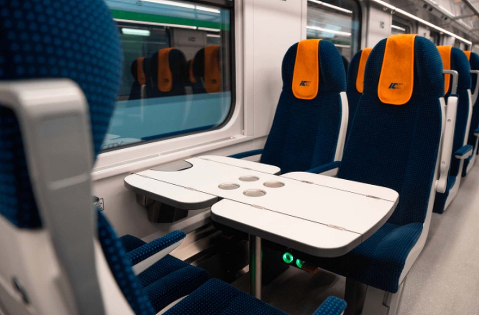 Wagon Z Przedziałami Intercity 1 Klasa