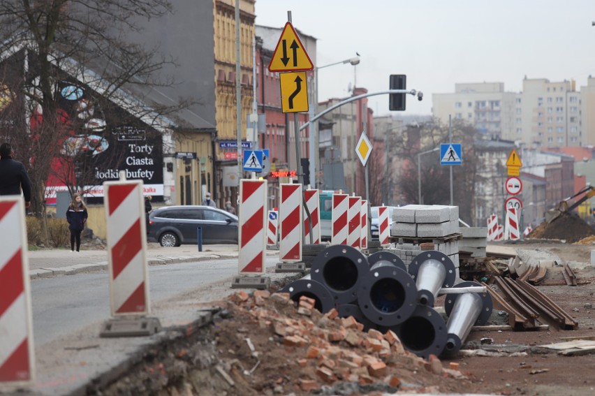 Remont ulicy 3 Maja w Chorzowie - kwiecień 2021