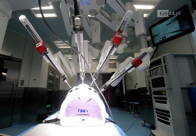 System robotyczny da Vinci w szpitalu na Pomorzanach pojawił się w kwietniu 2020 roku