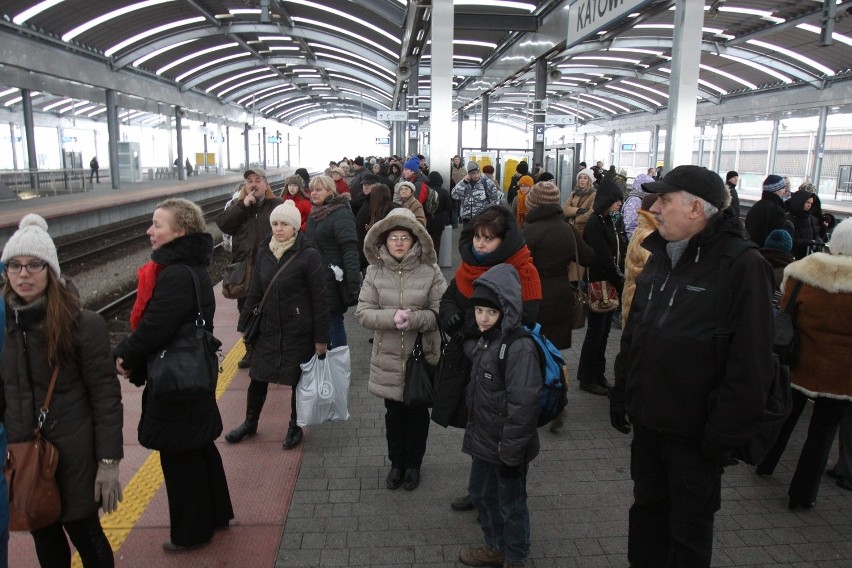 Wczoraj opóźnienia pociągów Kolei Śląskich na trasie...