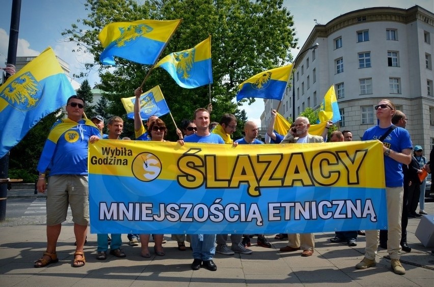 Ślązacy złożyli w 2014 roku w Warszawie wniosek o uznanie za...