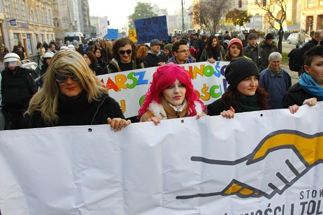 Uczestnicy Marszu Równości w Poznaniu co roku protestują przeciwko dyskryminacji.