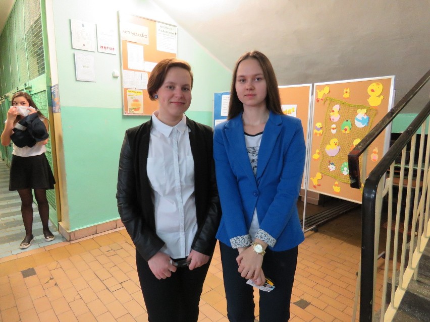 Egzamin gimnazjalny 2016 w Piekarach Śląskich: Uczniowie piszą dziś część humanistyczną [ZDJĘCIA]