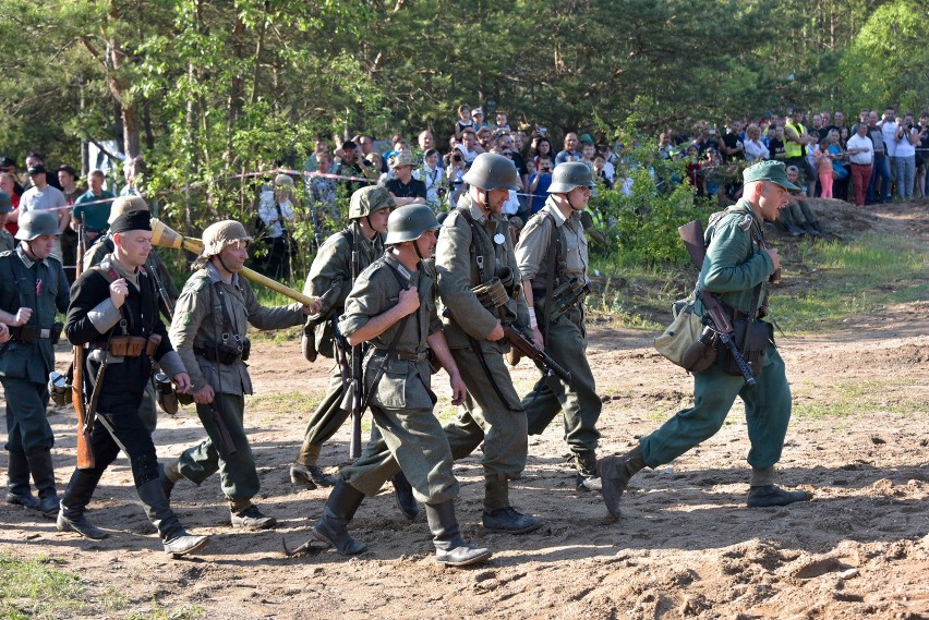 Piknik Militarny w Ogrodniczkach w poprzednich latach