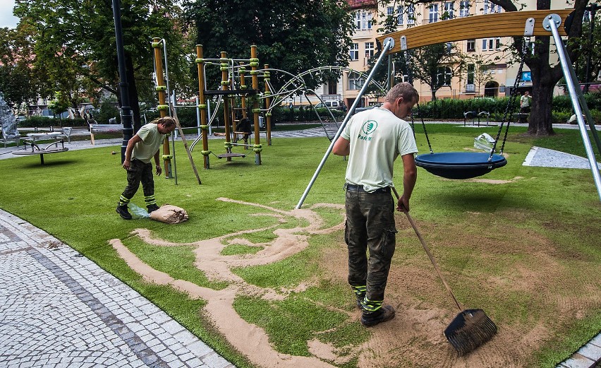 Wielkimi krokami nadchodzi moment oddania parku Jana Kochanowskiego