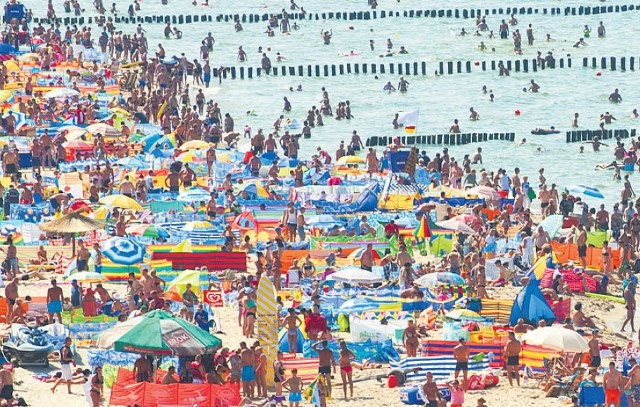 Trwa zbieranie aplikacji na pracę na plaży w sierpniu