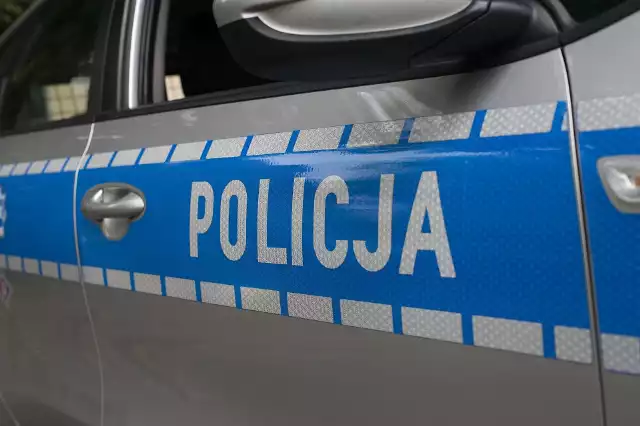 Policja z Oświęcimia wydała nakaz domowemu agresorowi zbliżania się do byłej partnerki i jej dzieci.
