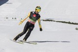 Skoki narciarskie. Japończyk Noriaki Kasai awansował do drugiej serii konkursowej w Sapporo. Pięćdziesiąt jeden lat i pucharowe punkty