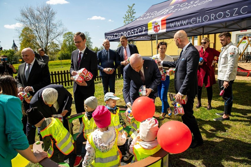 Na zakończenie konferencji wojewoda, wicewojewoda i...