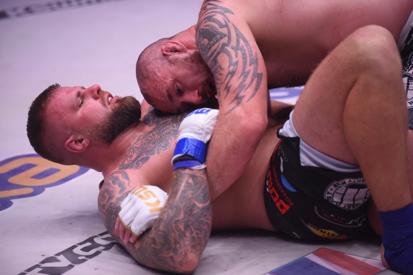 KSW 45. Michał Materla powalczy o pas wagi średniej, tytuł w ciężkiej nie dla Karola Bedorfa