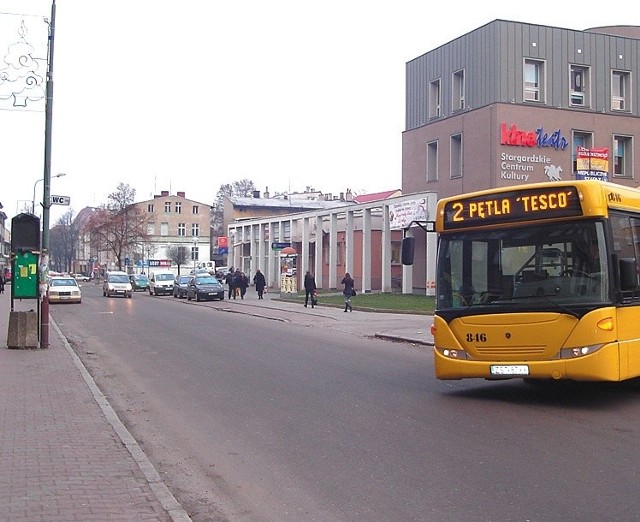 Wyjazd z pętli autobusowej będzie dla kierowców MZK łatwiejszy, bo inneauta będą musiały się zatrzymać.