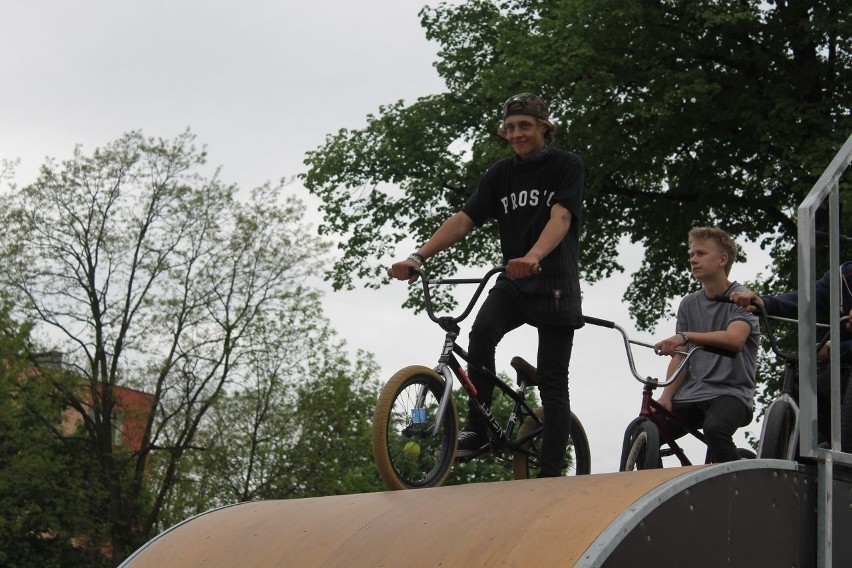 Pokaz ekstremalnej jazdy na skateparku [FOTO]