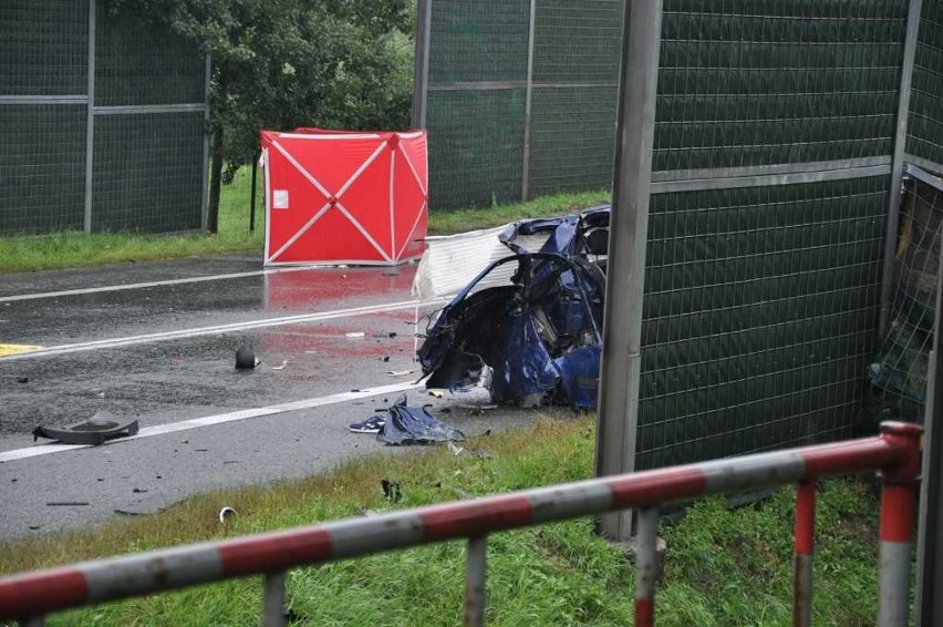 Wypadek w Bochni na DK 94. Nie żyją dwie osoby [ZDJĘCIA, WIDEO]