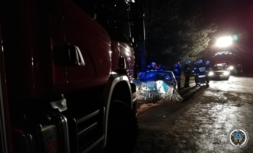 W powiecie kolneńskim kierowca BMW stracił panowanie nad...
