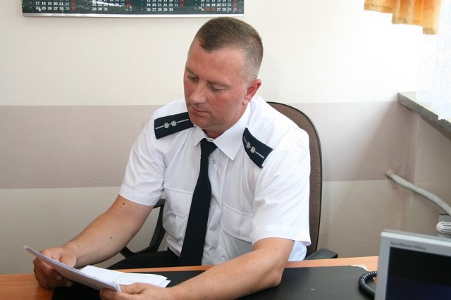 Aspirant Remigiusz Basiak z szydłowieckiej komendy został laureatem konkursu "Policjant, który mi pomógł&#8221;. 