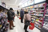 Megapromocje w drogeriach. Kultowe perfumy aż 200 zł taniej [Rossmann, Hebe, Sephora]