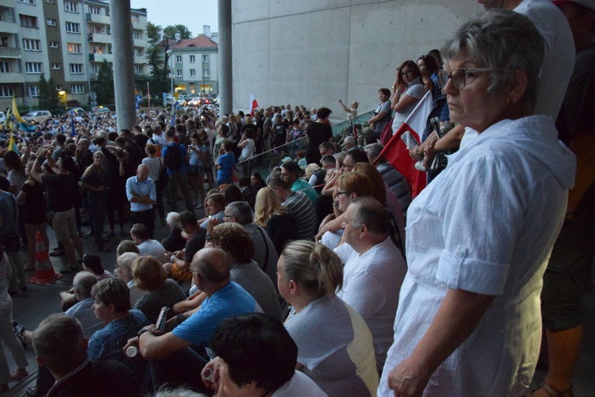 Czwartkowy protest przed Sądem Okręgowym w Katowicach