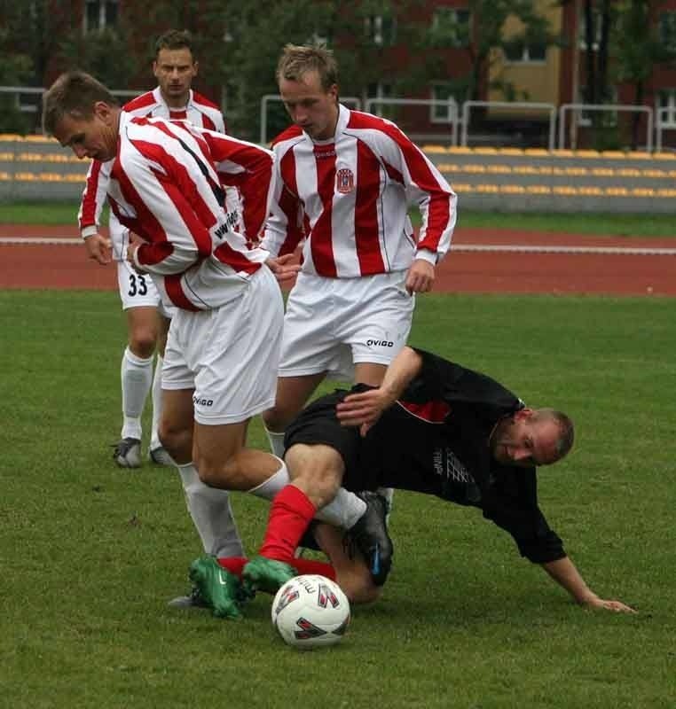 Jak wyglądały koszulki piłkarzy Resovii w ostatnich...