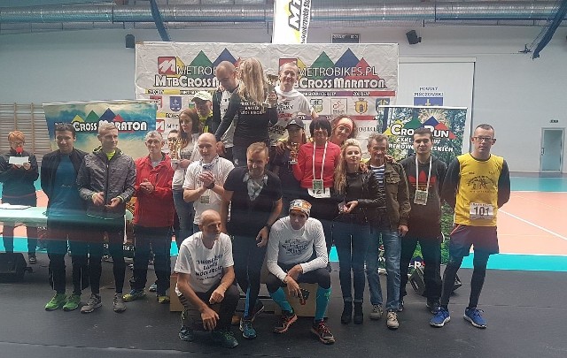 Po zakończeniu rywalizacji w hali w Pińczowie odbyło się podsumowanie cyklu Grand Prix Gór Świętokrzyskich, wręczenie nagród. Finał Cross Run był niezwykle ciekawy i emocjonujący.