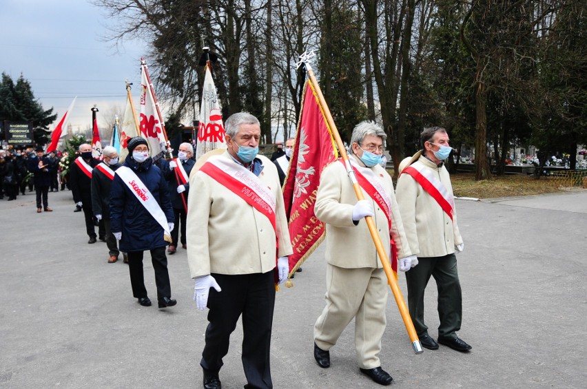 Kraków. Śp. Zbigniew Ferczyk, były działacz małopolskiej „Solidarności”, spoczął na cmentarzu w Grębałowie