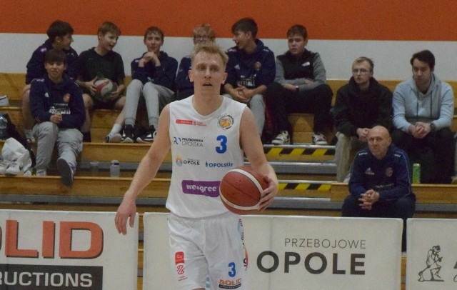 Rozgrywający Weegree AZS Jakub Kobel zanotował w meczu z Polonią double double. Zdobył 13 punktów i zaliczył 11 asyst.