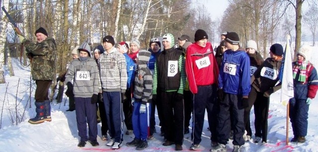 Pomimo siarczystego, ponad 20-stopniowego mrozu  na starcie stawiło się wielu "twardzieli&#8221;, którzy bieg ukończyli ze szronem na twarzach. Z uwagi na myśliwski charakter etapu ZiMNaRa, sygnałem do startu był strzał z dubeltówki.