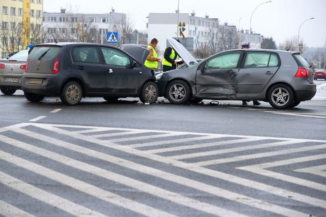 Miejsce zderzenia aut na Rozwadowskiej Górce to modernizowane skrzyżowanie bez sygnalizacji świetlnej