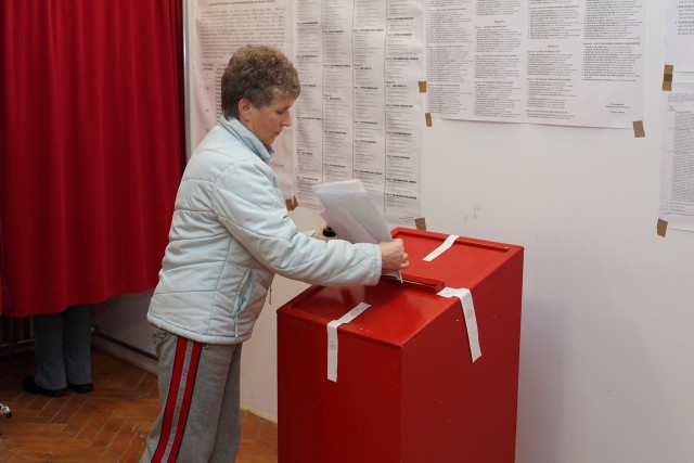 Stargardzianie głosują bez zakłóceń.