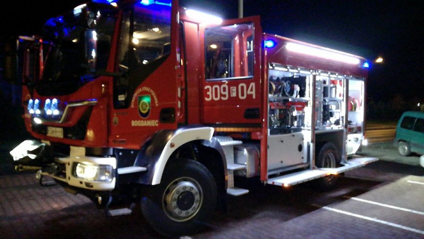 Strażacy z OSP Bogdaniec odebrali nowy wóz.