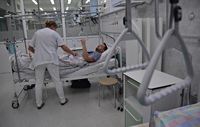 Nowy oddział pooperacyjny działa w szpitalu klinicznym nr 4 przy ul. Jaczewskiego. Liczy sześć łóżek