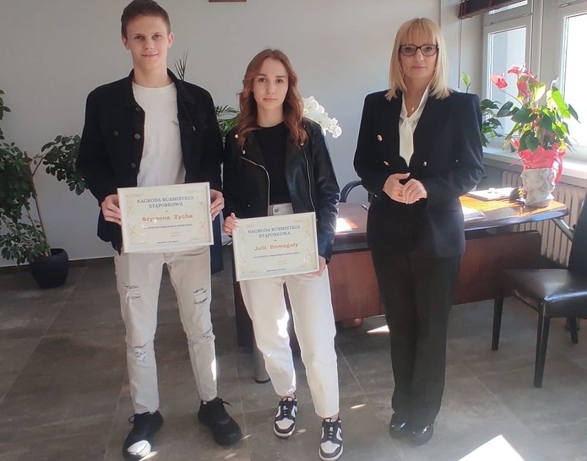 Nagroda burmistrza dla karateków ze Stąporkowa.