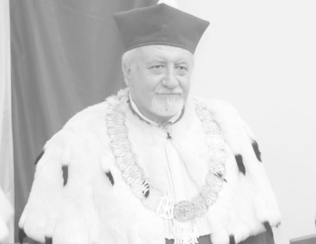 Prof. Andrzej Steciwko miał 62 lata. Zmarł we Wrocławiu.