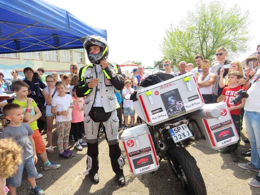 Tomasz Gorzędowski z Piekar wyrusza w podróż motocyklem...