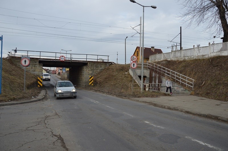 Nowy Sącz. Niski i wąski wiadukt kolejowy przy ul. Zielonej zastąpi nowy