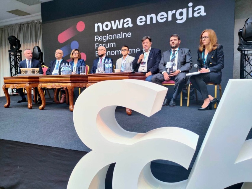 Drugi dzień na Regionalnym Forum Ekonomicznym Nowa Energia w Kielcach. Rozmawiano na temat innowacji, które zmienią nasze życie