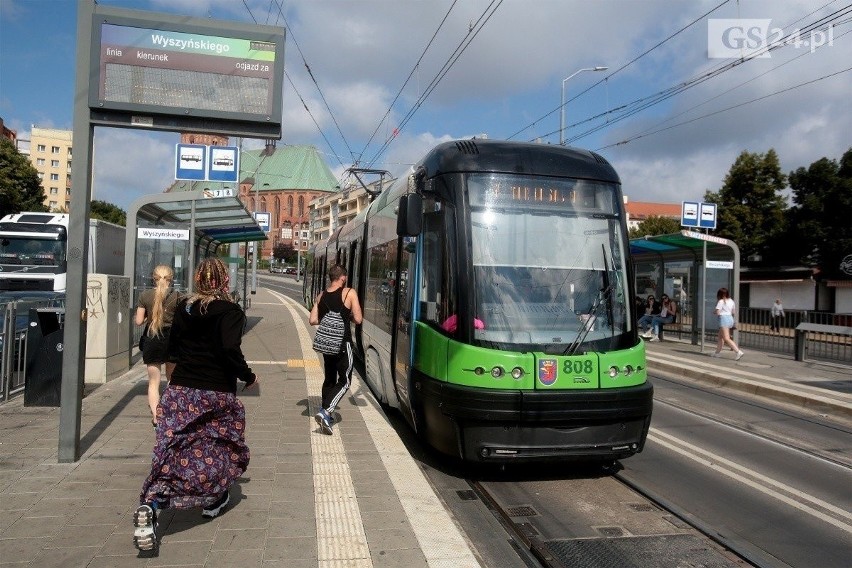 Brakuje autobusów i tramwajów w Szczecinie: Na których konkretnie kursach to codzienna zagadka dla mieszkańców 