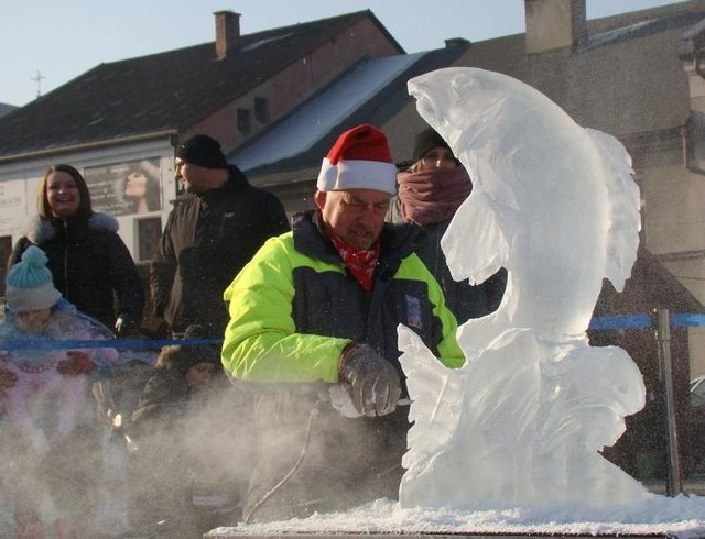 W sobotę i niedzielą na Rynku w Oświęcimiu odbędzie się pokaz rzeźbienia w blokach lodowych