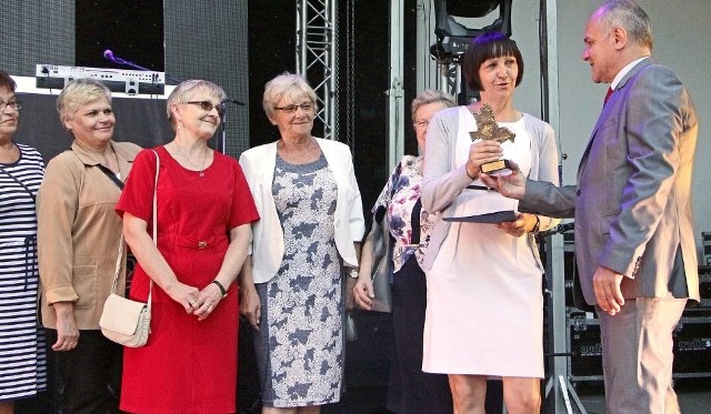 W ubiegłym roku statuetkę burmistrza Wąbrzeźna odebrały m.in. panie z Klubu Aktywnych Kobiet