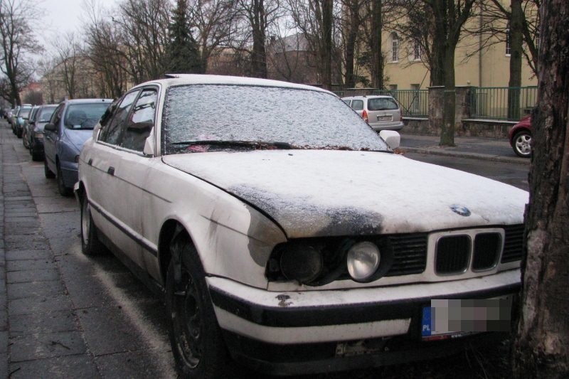 Auto próbowano też podpalić.