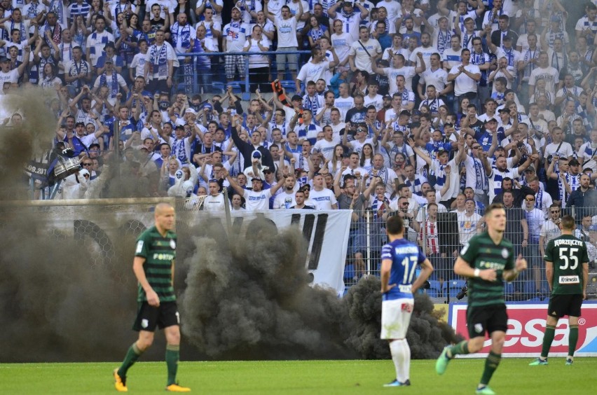 Ostatni mecz w Poznaniu między Lechem a Legią został...