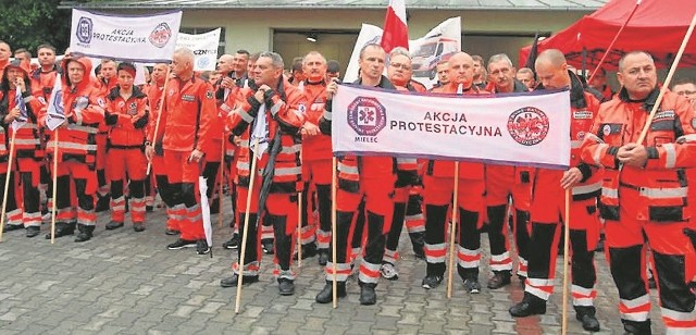 Pod koniec maja protestujący ratownicy medyczni spotkali się w Rzeszowie