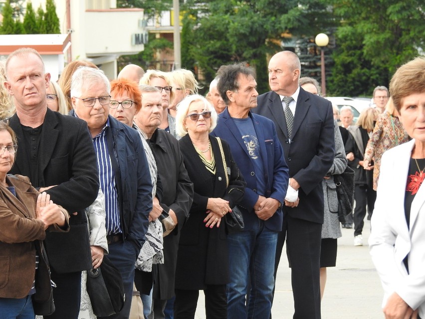 Nie żyje Ireneusz Karlikowski. Znanego chirurga z regionu żegnali przyjaciele i mieszkańcy Łomży [ZDJĘCIA]