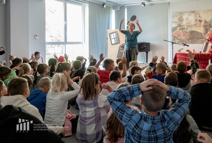 Teatrzyk w Muzeum Ludowych Instrumentów Muzycznych w Szydłowcu. Zobaczcie zdjęcia