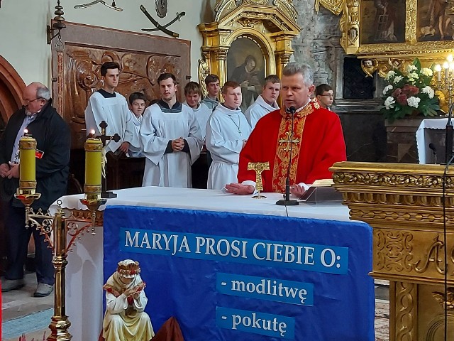 Do szydłowieckiej parafii wprowadzono relikwie świętego Maksymiliana Kolbe.