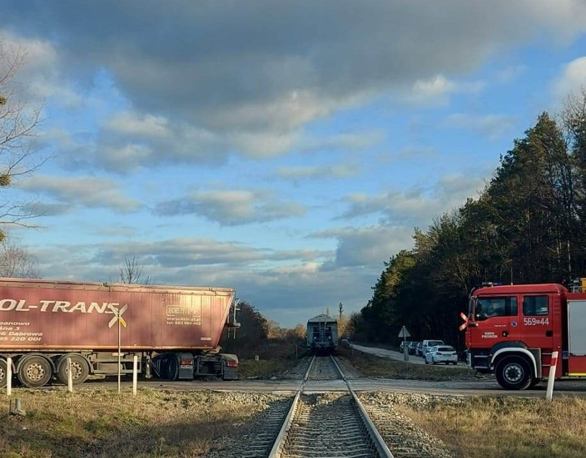 Do wypadku na przejeździe kolejowym pod Piechcinem doszło 27...