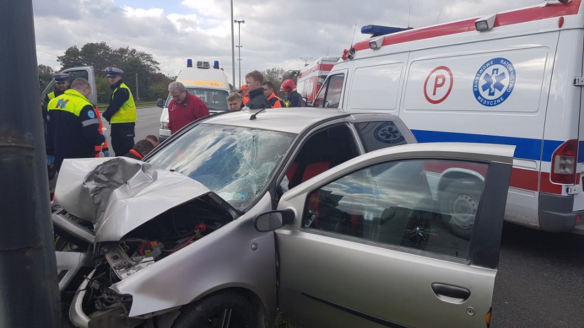 Śmiertelny wypadek na Aleksandrowskiej w Łodzi. Nie żyje...