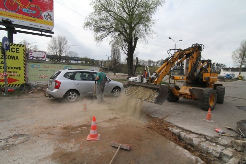 – Bardzo duża część sprzedawców odeszła z dworca po...